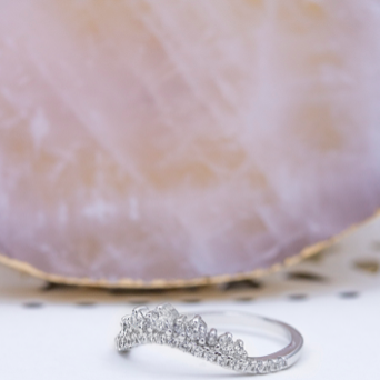 Cubic Zirconia Curved Crown Ring