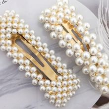 Load image into Gallery viewer, Bria Pearl Clip (Gold/Pearl)
