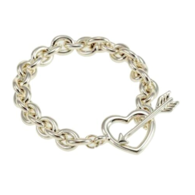 This trendy chain bracelet is great to wear on its own or with your other favourites.  This light gold chain bracelet has a heart and arrow toggle clasp   Lead and nickel free  Hypoallergenic  Size: 8” in length